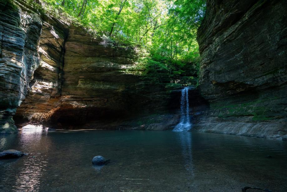 Bellezas naturales de Starved Rock State Park Cascada en Starved Rock State Park